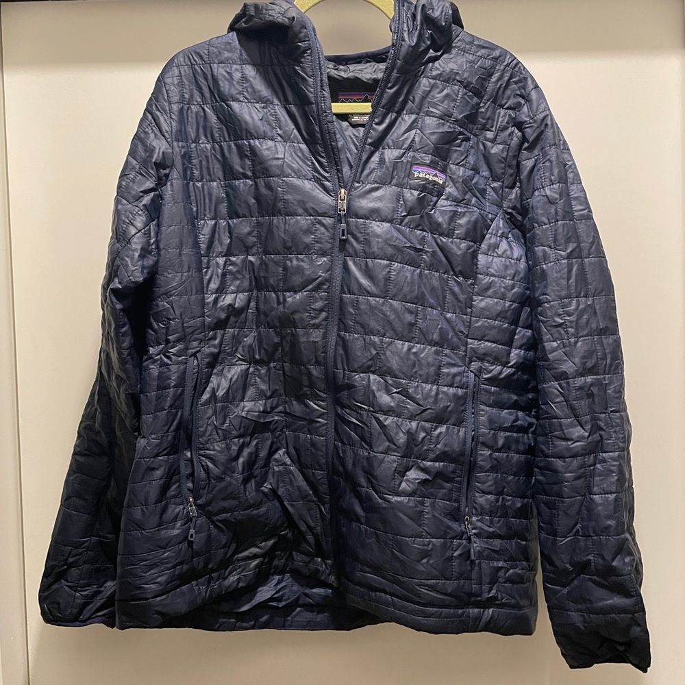 Patagonia Navy Blue nano puff jacket